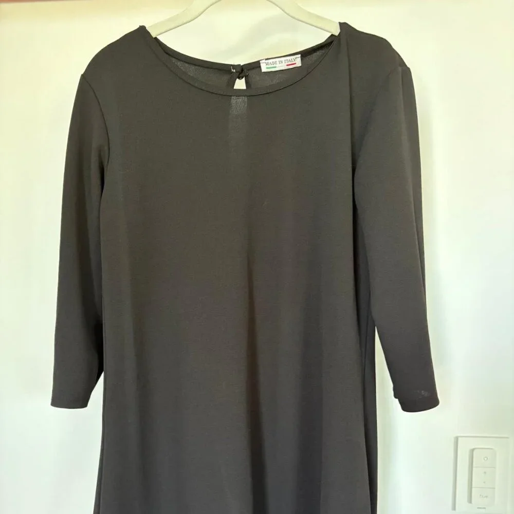 BLACK DRESS - Picture 2 of 4